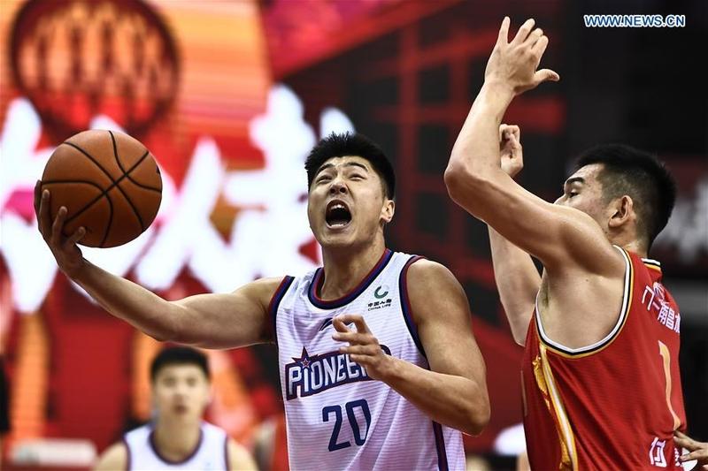 英超：凭借乌拉圭前锋补时两球 利物浦战胜布伦特福德.